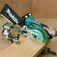 Makita DLS714RT2 Akülü Gönye Kesme Makinası 2x18V